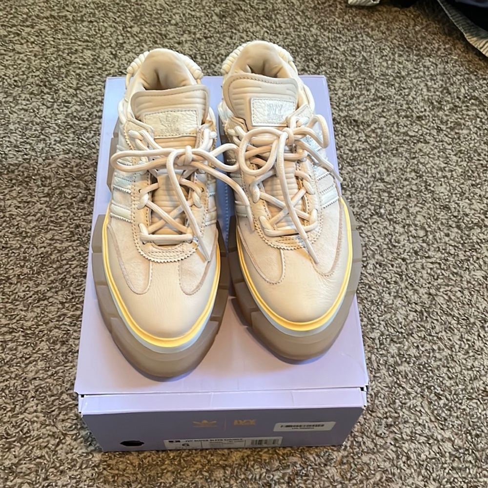 Adidas Ivy Park Sneaker